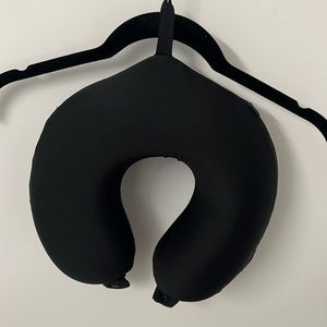 Samsonite Airport Pillow